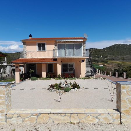 Loren Pirovac Exterior foto